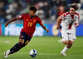 فيديو لامين يامال يسجل هدفه الأول مع منتخب إسبانيا ويحقق رقمين قياسيين