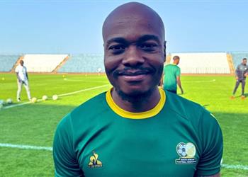 بيرسي تاو يتحدث عن معاناته من الإصابات مع الأهلي ومنتخب جنوب إفريقيا