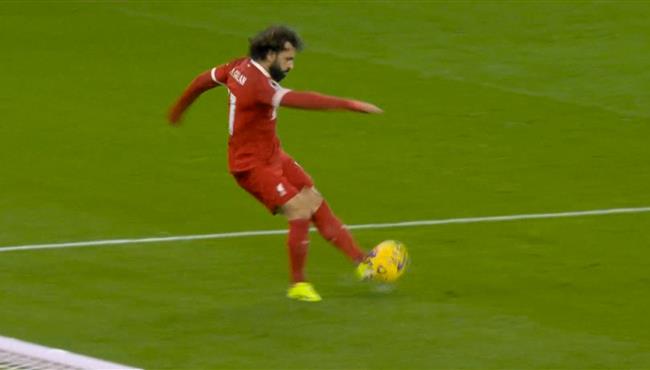 محمد صلاح يهدي نونيز فرصه هدف محقق لليفربول وحارس نيوكاسل يتصدي