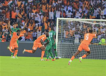 فيديو فوفانا يسجل هدف كوت ديفوار الأول أمام غينيا بيساو