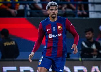 فيديو أراوخو يتلقى بطاقة حمراء ويغادر مباراة برشلونة وريال مدريد