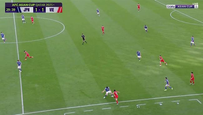 كوبري رائع من لاعب فيتنام لوتارو ايندو في كاس اسيا