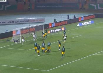فيديو منتخب مالي يهزم جنوب إفريقيا بثنائية نظيفة في كأس أمم إفريقيا 2023