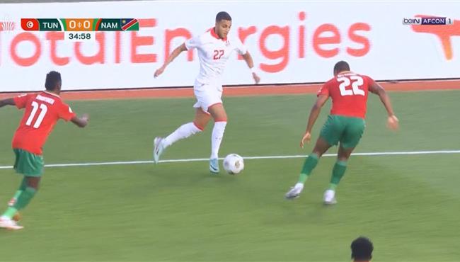 إلياس العاشوري يتلاعب بمدافعي ناميبيا بكاس امم افريقيا
