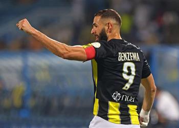 كريم بنزيما يفكر في الانضمام إلى الدوري الإنجليزي بالميركاتو الحالي