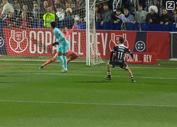 بالفيديو جوميز يسجل هدف سالامانكا الأول أمام برشلونة