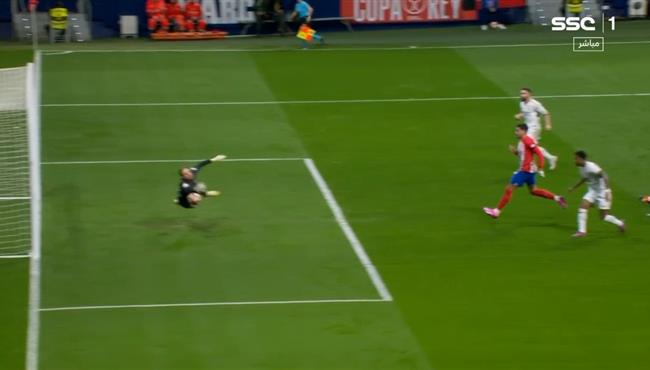 اوبلاك يتألق ويمنع هدف محقق لريال مدريد في مرمي اتلتيكو مدريد