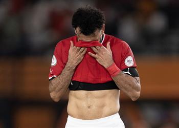 تقارير تكشف أول رد فعل لـ ليفربول بعد إصابة محمد صلاح أمام غانا