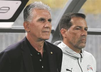 مساعد كيروش لـ بطولات منتخب مصر كان شجاع ا أمام غانا وانخفاض أداء محمد صلاح له أسبابه