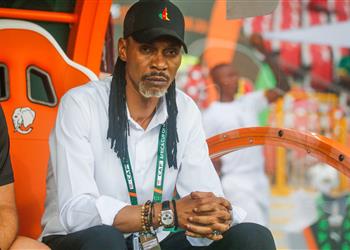 سونج بعد الخسارة أمام السنغال لن ألوم أحد ا وقد أرحل عن الكاميرون