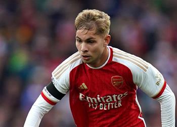 آرسنال يرد على عرض وست هام لضم سميث روي