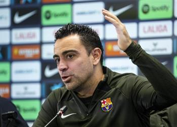 تشافي عن ثنائي برشلونة يجعلك تشعر بأنه لا قيمة لك ولا داعي للذعر