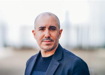 رسمي ا مانشستر يونايتد يعلن تعاقده مع عمر برادة بعد رحيله عن السيتي