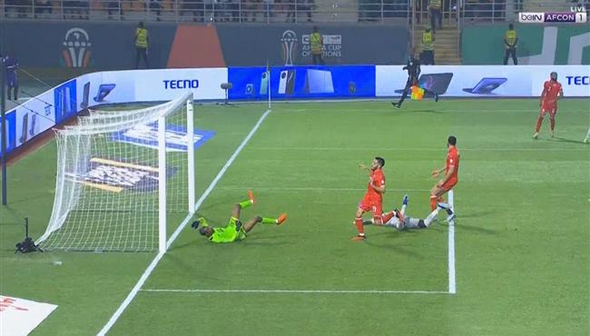 لاعب مالي يهدر هدف محقق بطريقة غريبة امام تونس