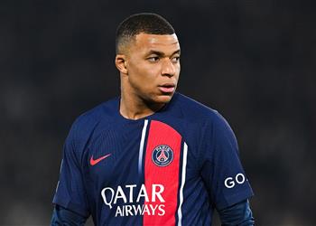 تقارير فرنسية توضح تفاصيل عرض باريس سان جيرمان الضخم لتجديد عقد مبابي