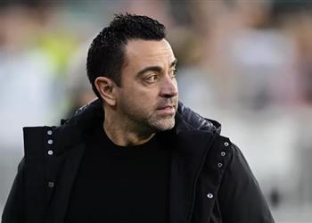 تشافي مواجهة ريال بيتيس تعقدت بسبب ثنائي برشلونة وفيران توريس قل ب الطاولة