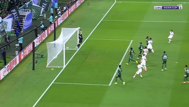 تصدي حارس قيرجيستان يحرم محمد البريك من تسجيل هدف رائع للسعودية