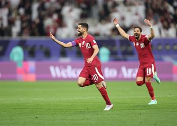 فيديو قطر تهزم الصين بهدف نظيف وتتأهل بالعلامة الكاملة إلي دور الـ 16 من كأس آسيا 2023