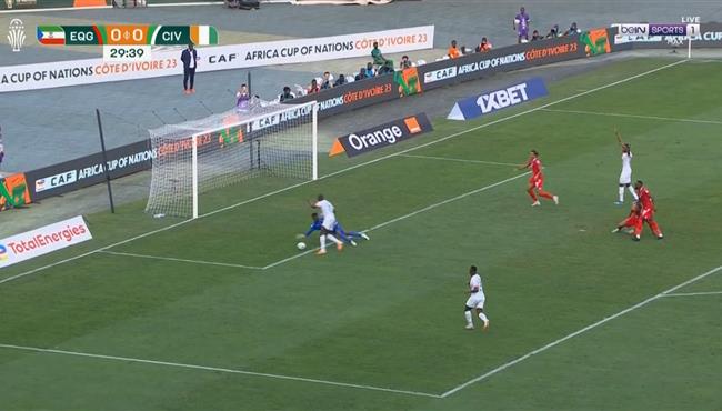 بيبي يهدر هدف محقق امام غينيا الاستوائية بكاس امم افريقيا