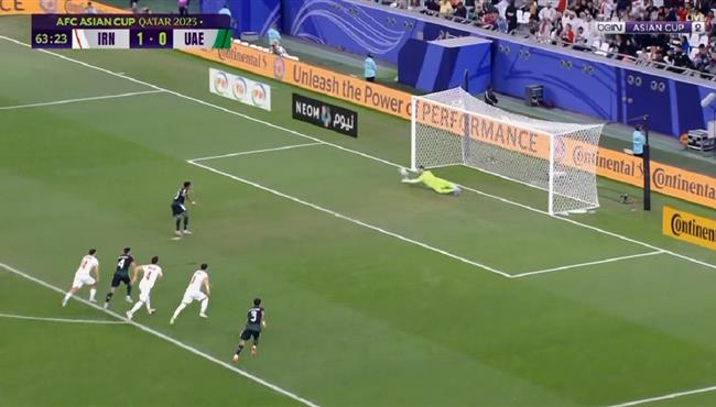 لاعب الامارات يهدر ركلة جزاء امام ايران بكأس اسيا
