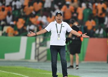 رسمي ا كوت ديفوار تعلن إقالة لويس جاسيت بعد فضيحة غينيا الاستوائية