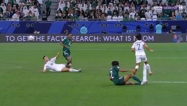 هل حرم الحكم السعودية من ركلة جزاء امام تايلاند بكاس اسيا