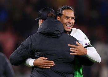 فان دايك يعلق على رحيل كلوب عن ليفربول ويصرح أهدافنا لن تتعطل