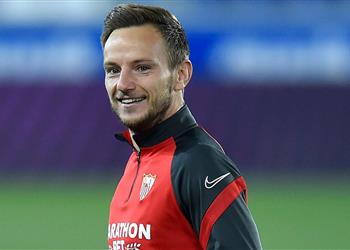 راكيتيتش يبلغ إشبيلية برحيله إلى الدوري السعودي