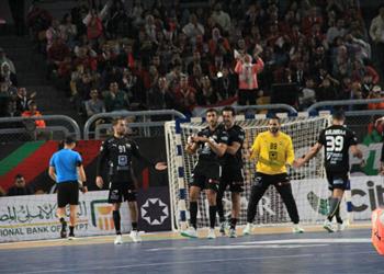 إلى أولمبياد باريس منتخب مصر يهزم الجزائر ويتوج بـ كأس أمم إفريقيا لكرة اليد للمرة التاسعة