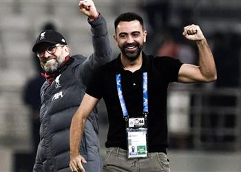 راديو كتالونيا كلوب المرشح الأول لخلافة تشافي في برشلونة