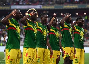 فيديو تابسوبا يسجل هدف مالي الأول أمام بوركينا فاسو بالنيران الصديقة