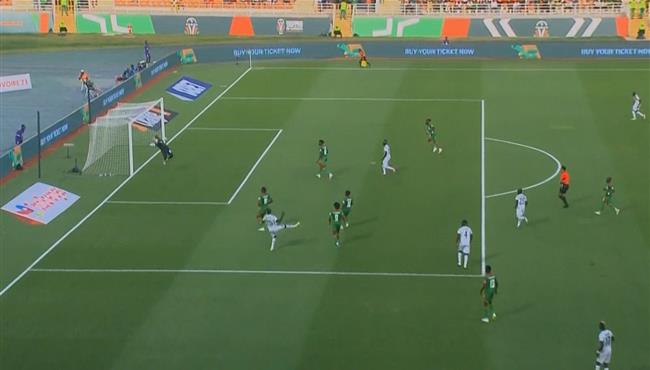 تصدي حارس بوركينا فاسو الرائع يمنع هدف مؤكد لـ مالي