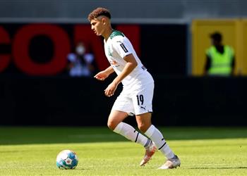 والد مصطفى أشرف المفاوضات مع الزمالك وصلت لمراحل متقدمة ويكشف سر فشل الانضمام لـ الأهلي