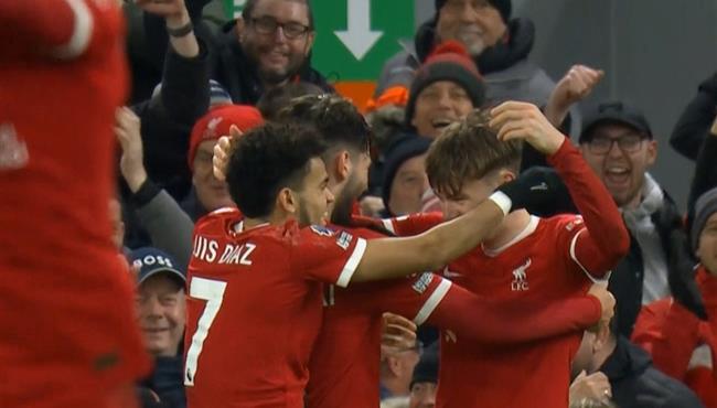 هدف ليفربول الثالث في مرمي تشيلسي بالدوري الانجليزي سوبوسلاي