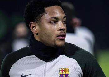 برشلونة يعلن موعد تقديم فيتور روكي