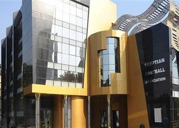 اتحاد الكرة لـ بطولات نبحث قرار ا جديد ا بشأن مدة سوق الانتقالات الشتوية