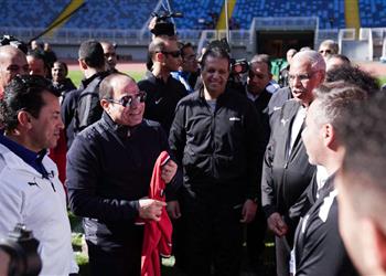 وزير الرياضة يكشف ما دار بين الرئيس السيسي وكهربا أثناء زيارة معسكر منتخب مصر