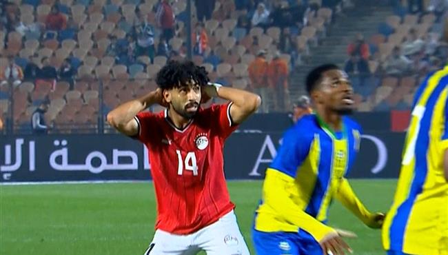 العارضة تحرم مروان عطية من تسجيل هدف صاروخي في شباك تنزانيا