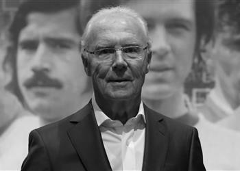 وداع ا للقيصر وفاة فرانز بيكنباور أسطورة بايرن ميونخ بعد صراع مع المرض