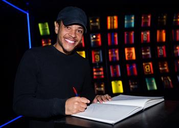 تقارير فيتور روكي رفض مانشستر سيتي من أجل الانضمام لـ برشلونة