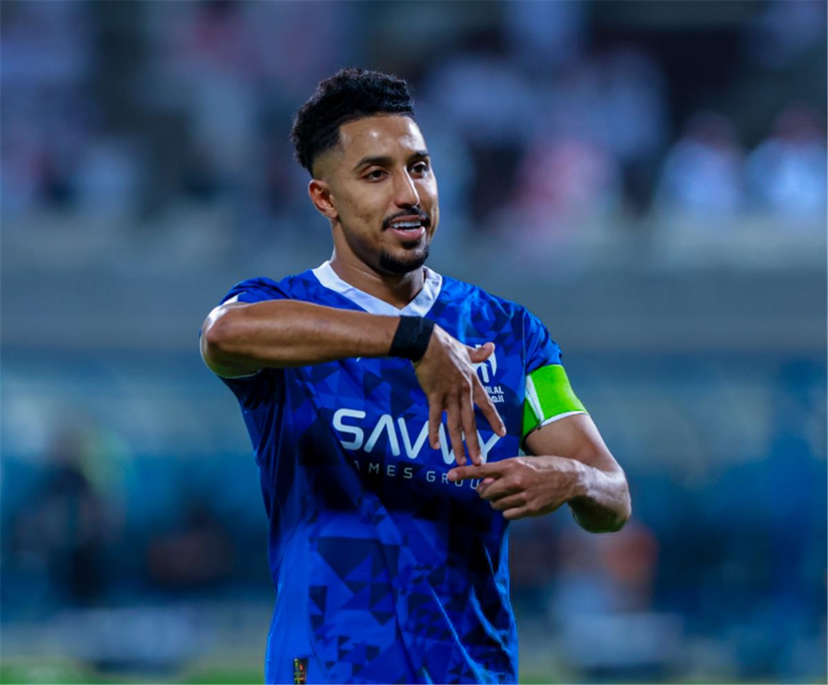 سالم الدوسري في مباراة الهلال والشرطة