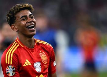 منتخب إسبانيا يعلن عن رقم قميص لامين يامال الجديد