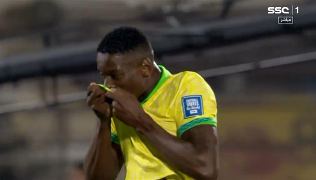 هدف البرازيل الثاني القاتل الرائع في مرمي تشيلي بتصفيات كأس العالم