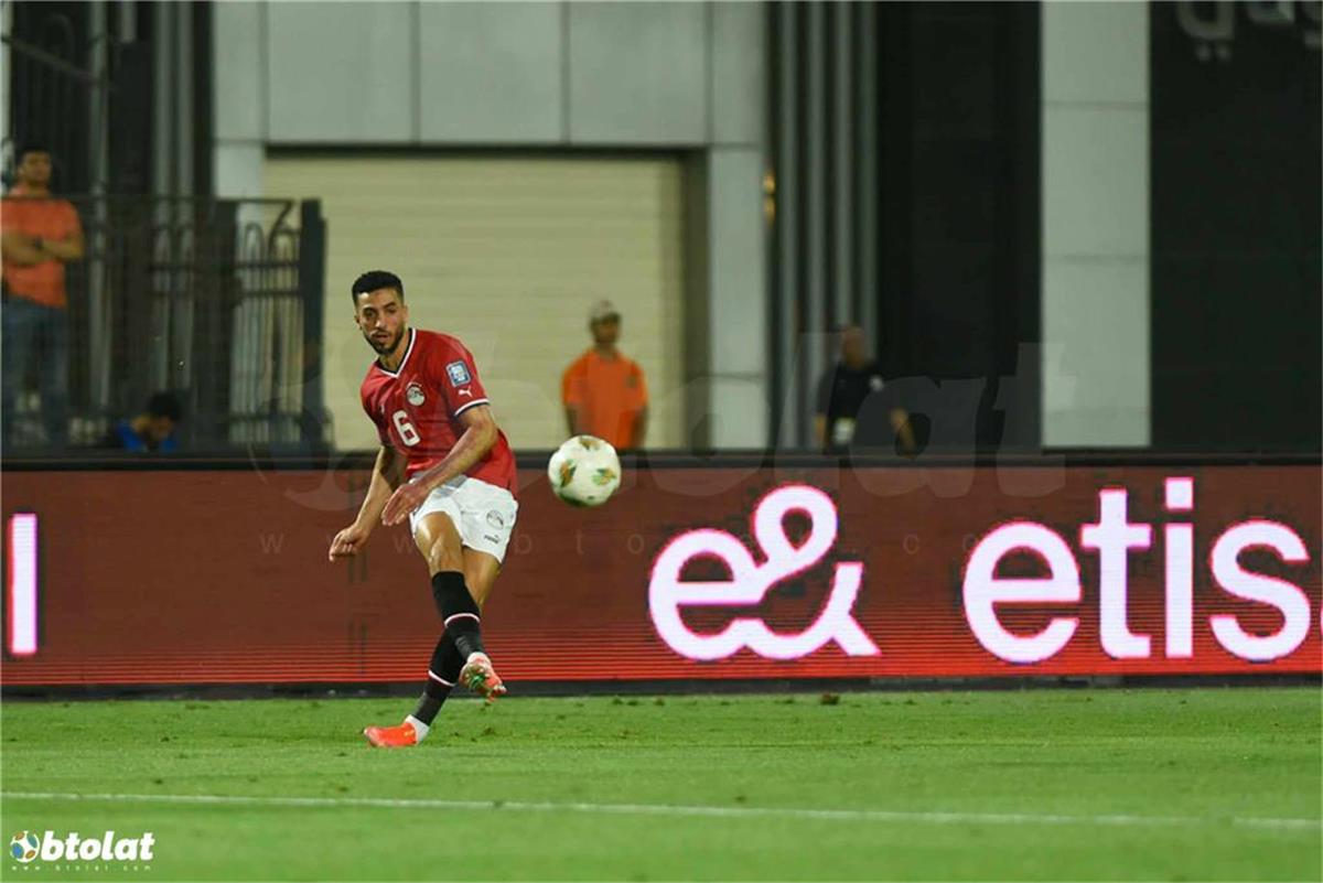 محمد عبد المنعم لاعب منتخب مصر