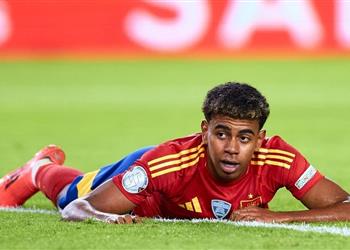 بعد طلب برشلونة رسمي ا استبعاد لامين يامال من مباراة إسبانيا وصربيا