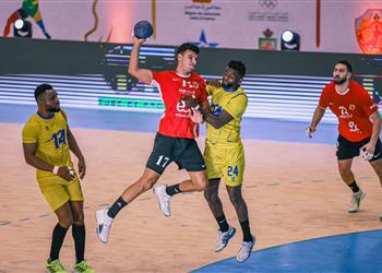 الأهلي يفوز على سي إف جي الكونغولي ويحقق انتصاره الثاني في بطولة إفريقيا لكرة اليد