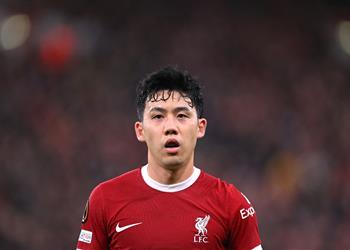 واتارو إندو يعلن موقفه من مغادرة ليفربول في الشتاء