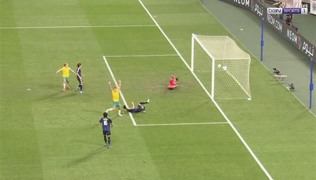 بطريقة طريفة مدافع اليابان يسجل هدف لـ استراليا بالخطأ في مرماه بتصفيات كأس العالم