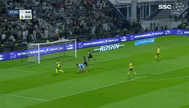 ساديو ماني يهدرهدف محقق امام الشباب بطريقة غريبة في الدوري السعودي