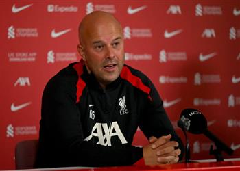 سلوت لن أهتم بمستقبل محمد صلاح إلا في تلك الحالة وأرنولد لا يتأثر بسبب ريال مدريد